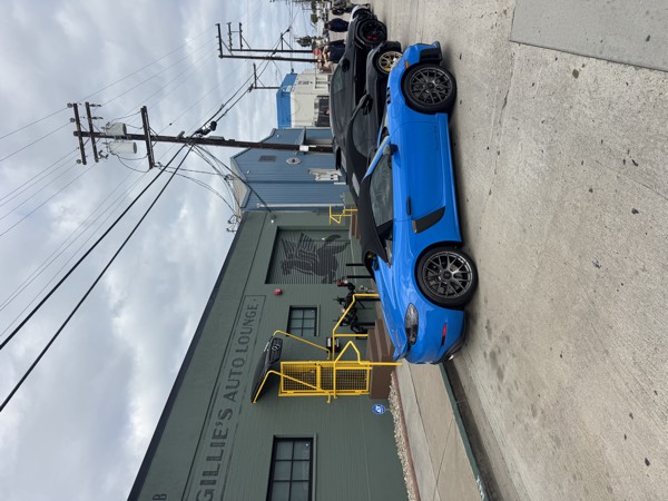 Fast Lane Drive Rally Event at Gillie's Auto Lounge