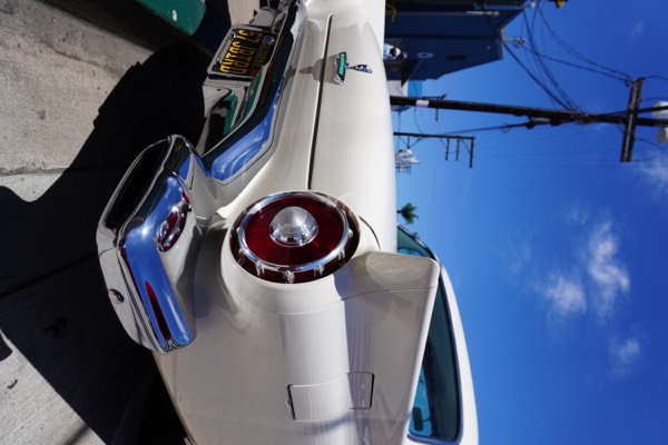 T-Bird Cars and Lunch at Gillie's Auto Lounge