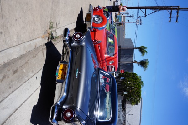 T-Bird Cars and Lunch at Gillie's Auto Lounge