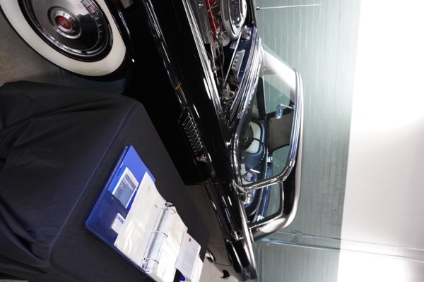 T-Bird Cars and Lunch at Gillie's Auto Lounge