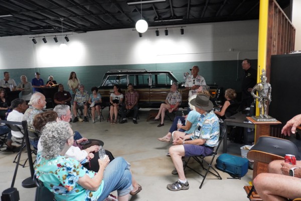 T-Bird Cars and Lunch at Gillie's Auto Lounge
