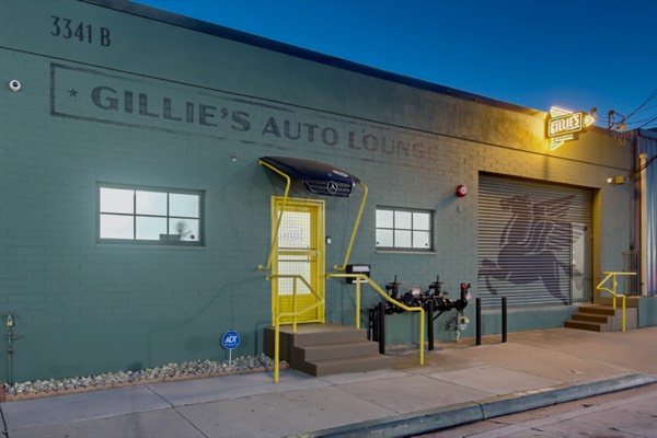 Gillie's Auto Lounge on Hancock St — Gillie's Auto Lounge