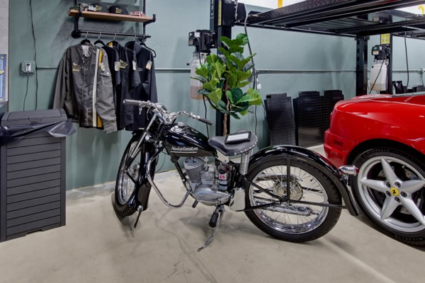 A motorcycle in the lounge — Gillie's Auto Lounge